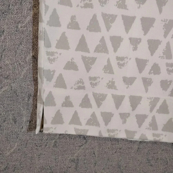 Denver  Hayes "Janet" Stretch Capri Pants Cream and Gray NWOT in Size 8 - Picture 4 of 12